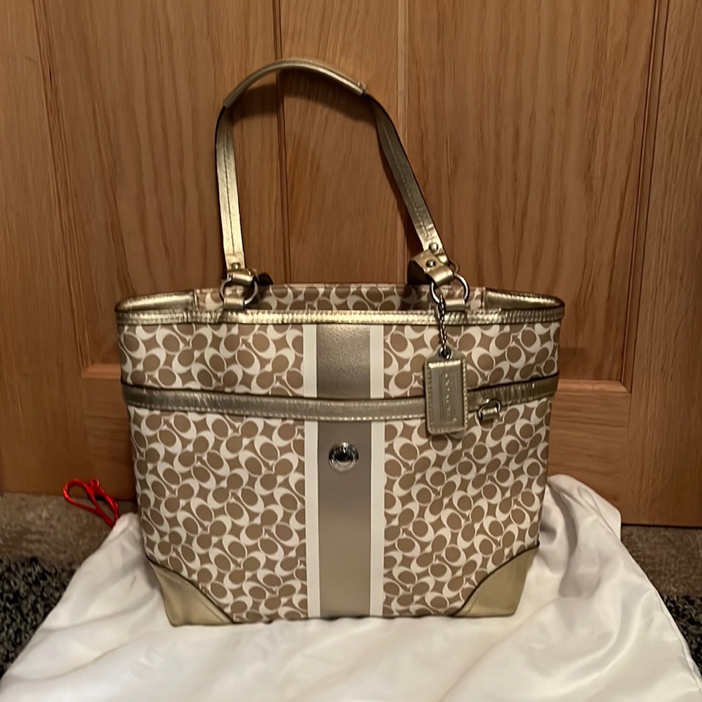 Coach purse heritage stripe